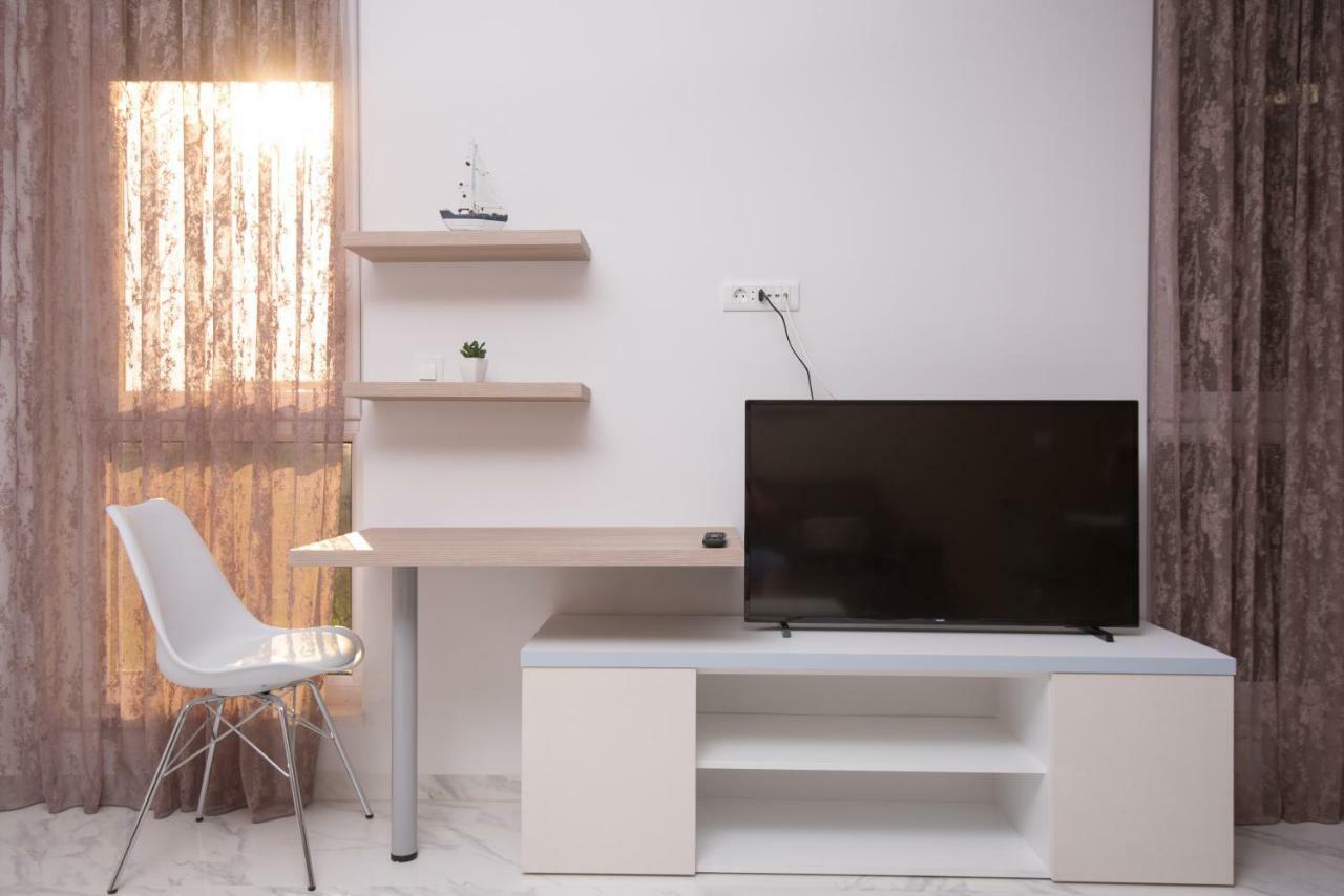 Apartments Adriatic โปดสตรานา ภายนอก รูปภาพ