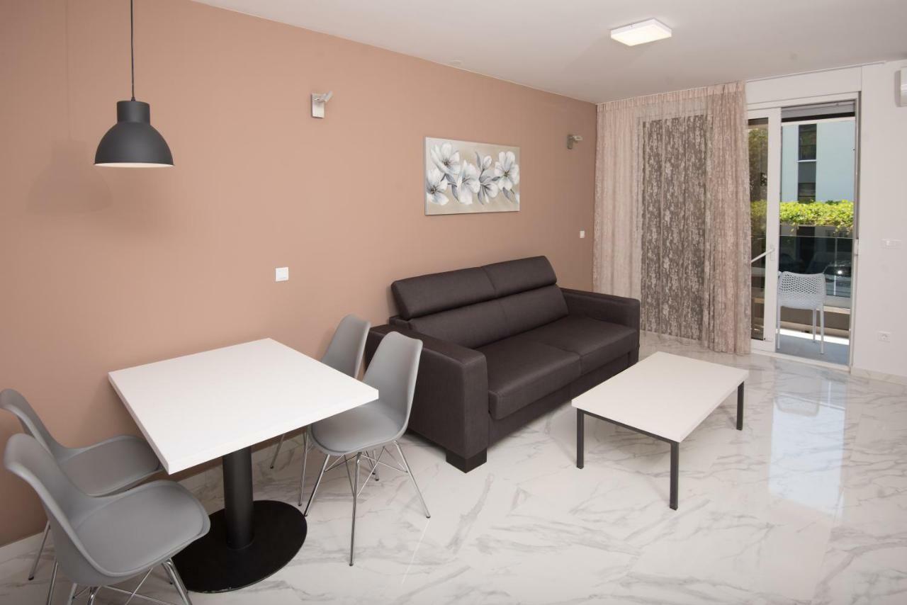 Apartments Adriatic โปดสตรานา ภายนอก รูปภาพ