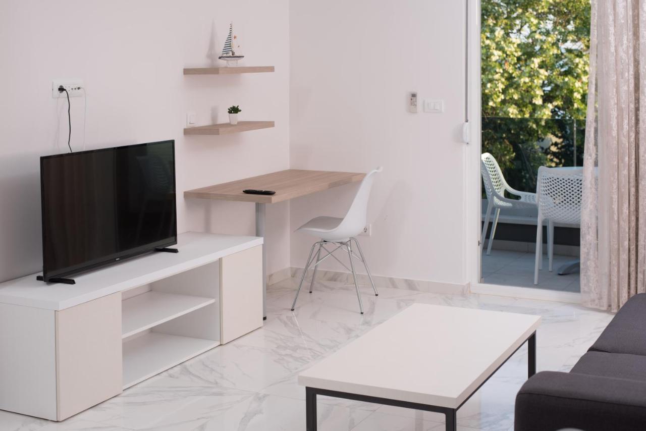 Apartments Adriatic โปดสตรานา ภายนอก รูปภาพ