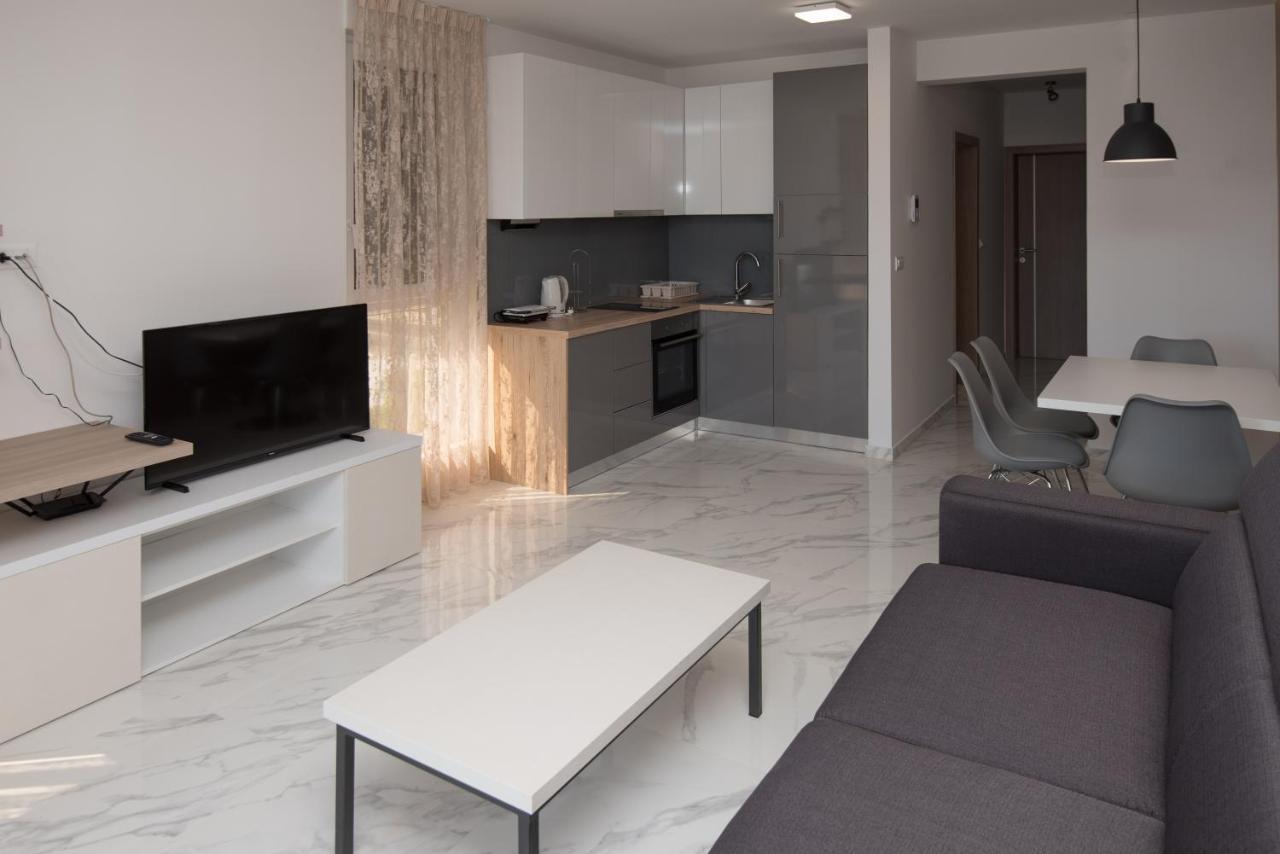 Apartments Adriatic โปดสตรานา ภายนอก รูปภาพ